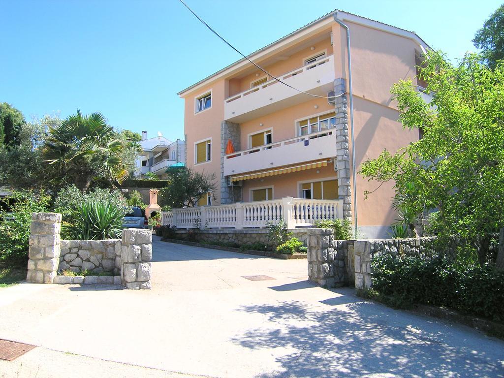 Apartment Julija Đảo Krk Ngoại thất bức ảnh